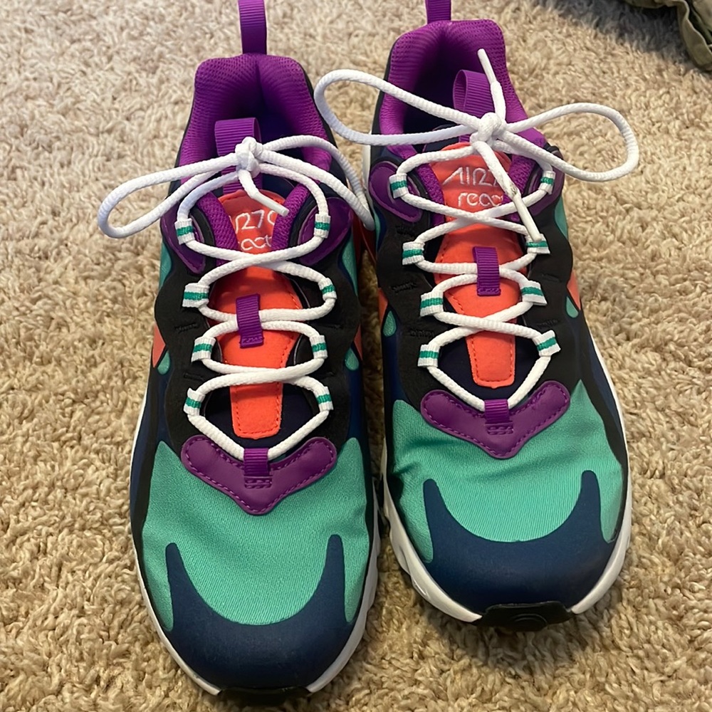 Nike Air 270 React